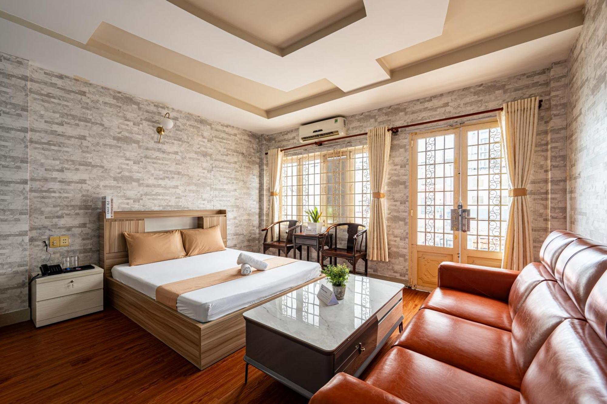 Hoang Long By Cozrum Hotel Ho Chi Minh City