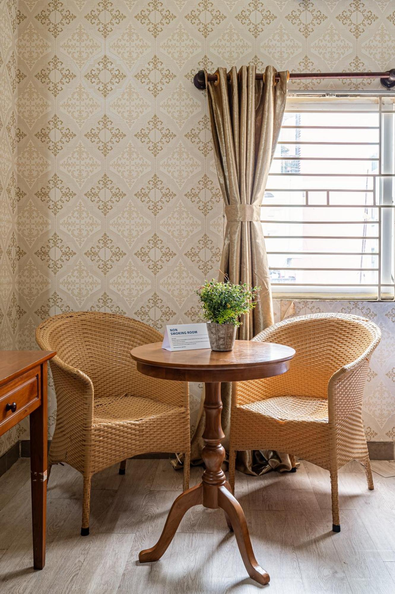 Hotel Hoang Long By Cozrum 2*