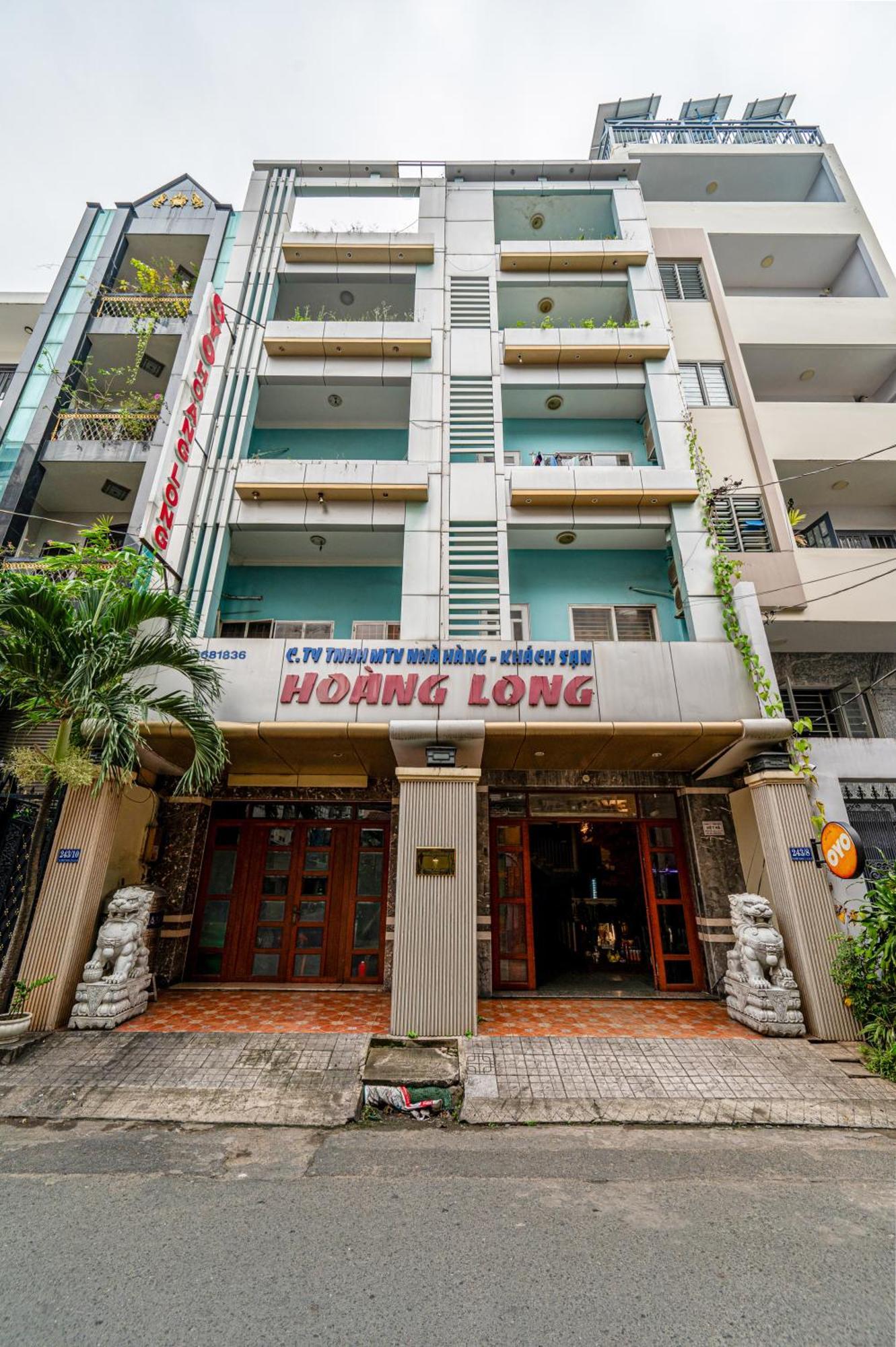 Hotel Hoang Long By Cozrum Ho Chi Minh City